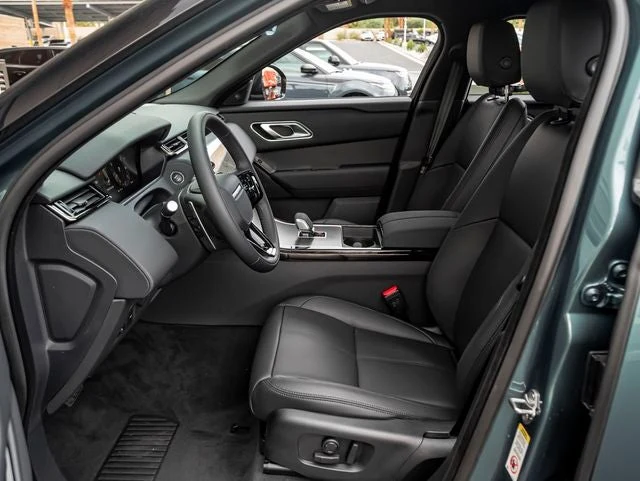 2026 Land Rover Range Rover Velar S (L560), 16/20