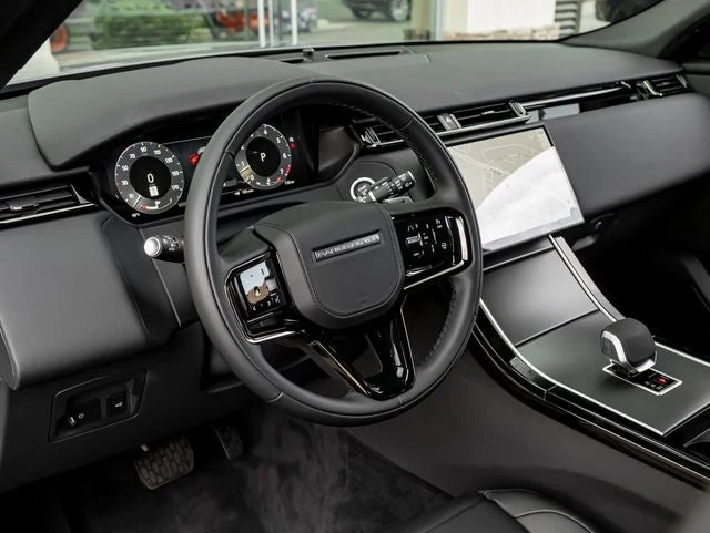 2026 Land Rover Range Rover Velar S (L560), 18/20