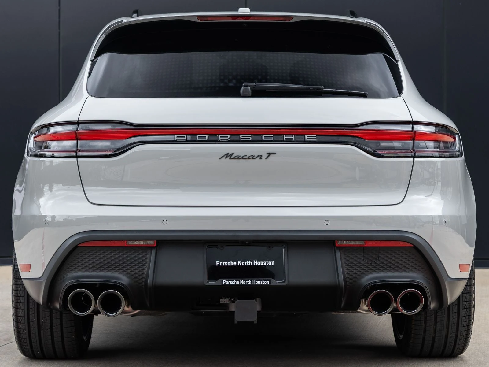 2026 Porsche Macan T (95B), 10/20