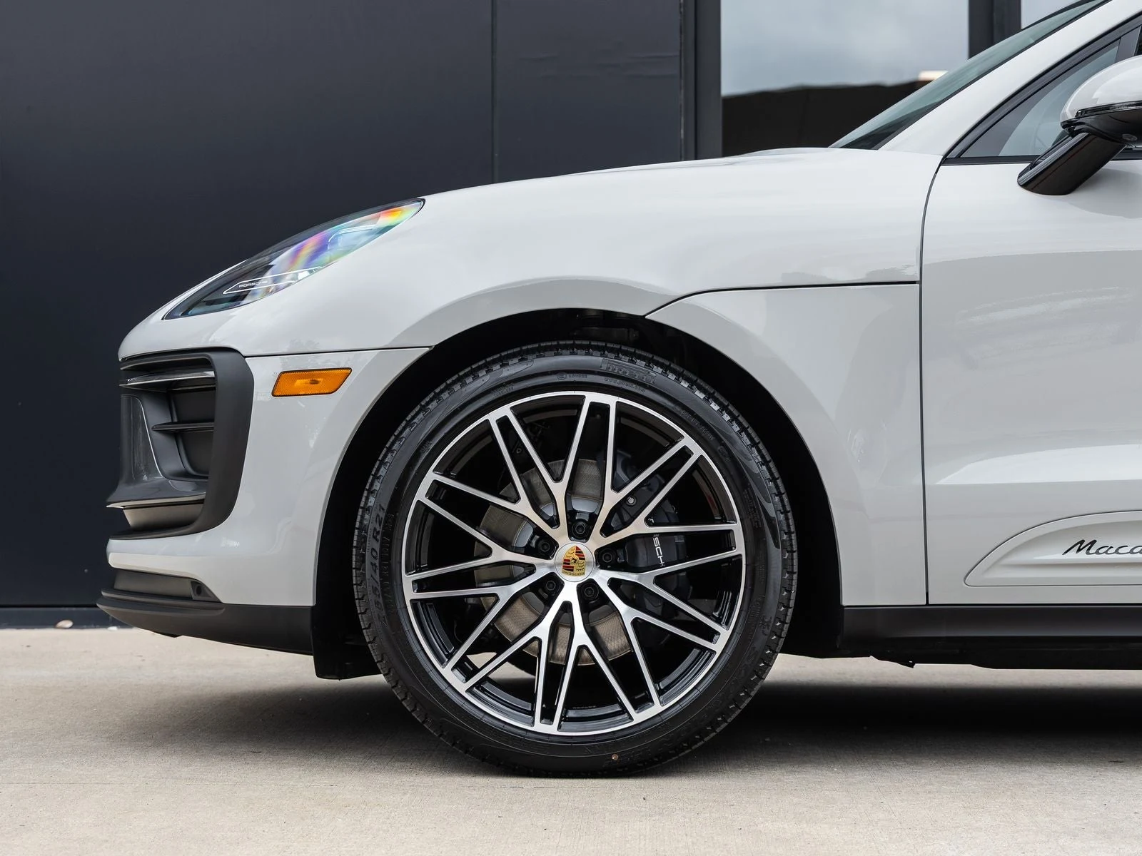 2026 Porsche Macan T (95B), 13/20