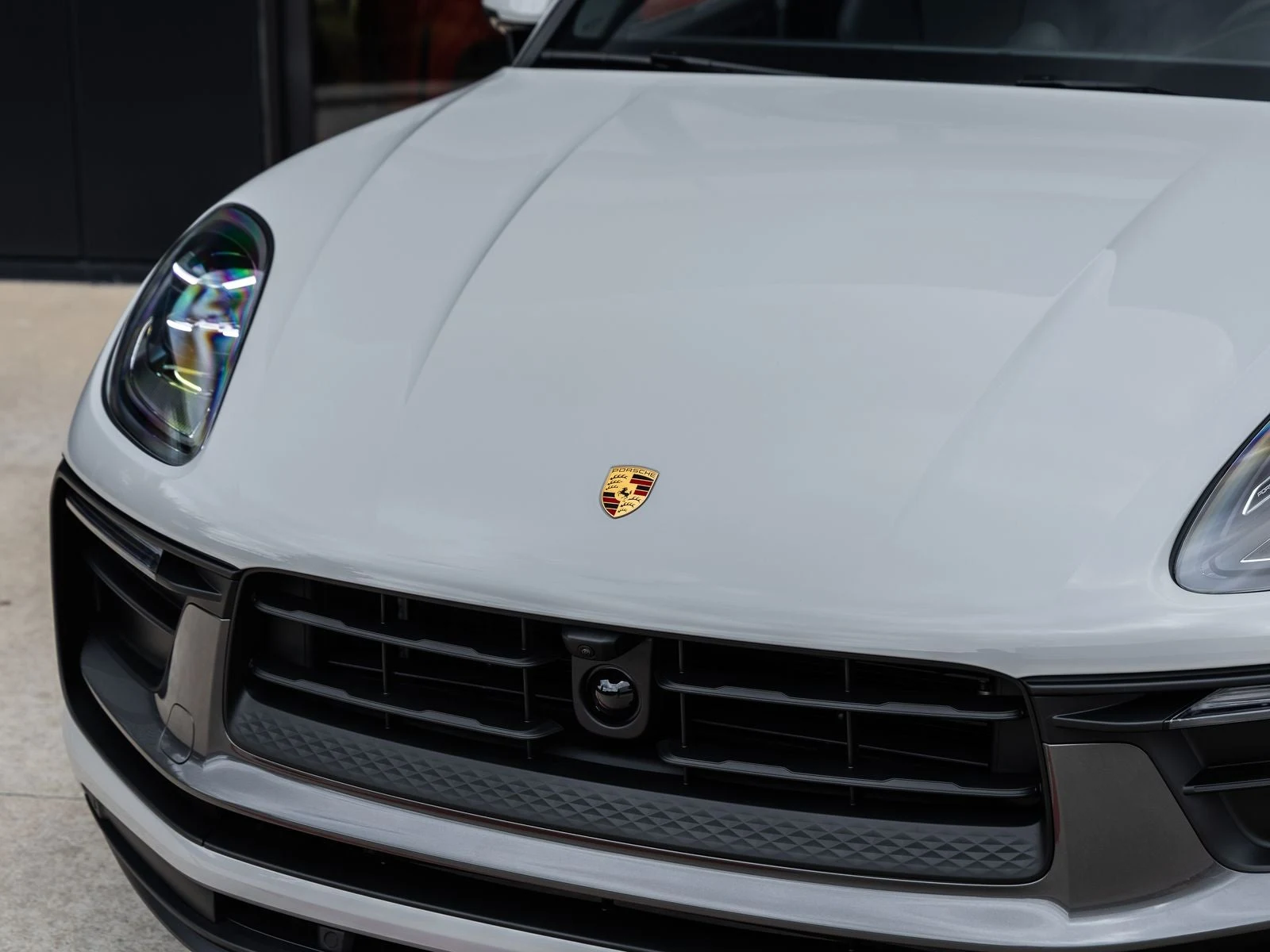 2026 Porsche Macan T (95B), 18/20