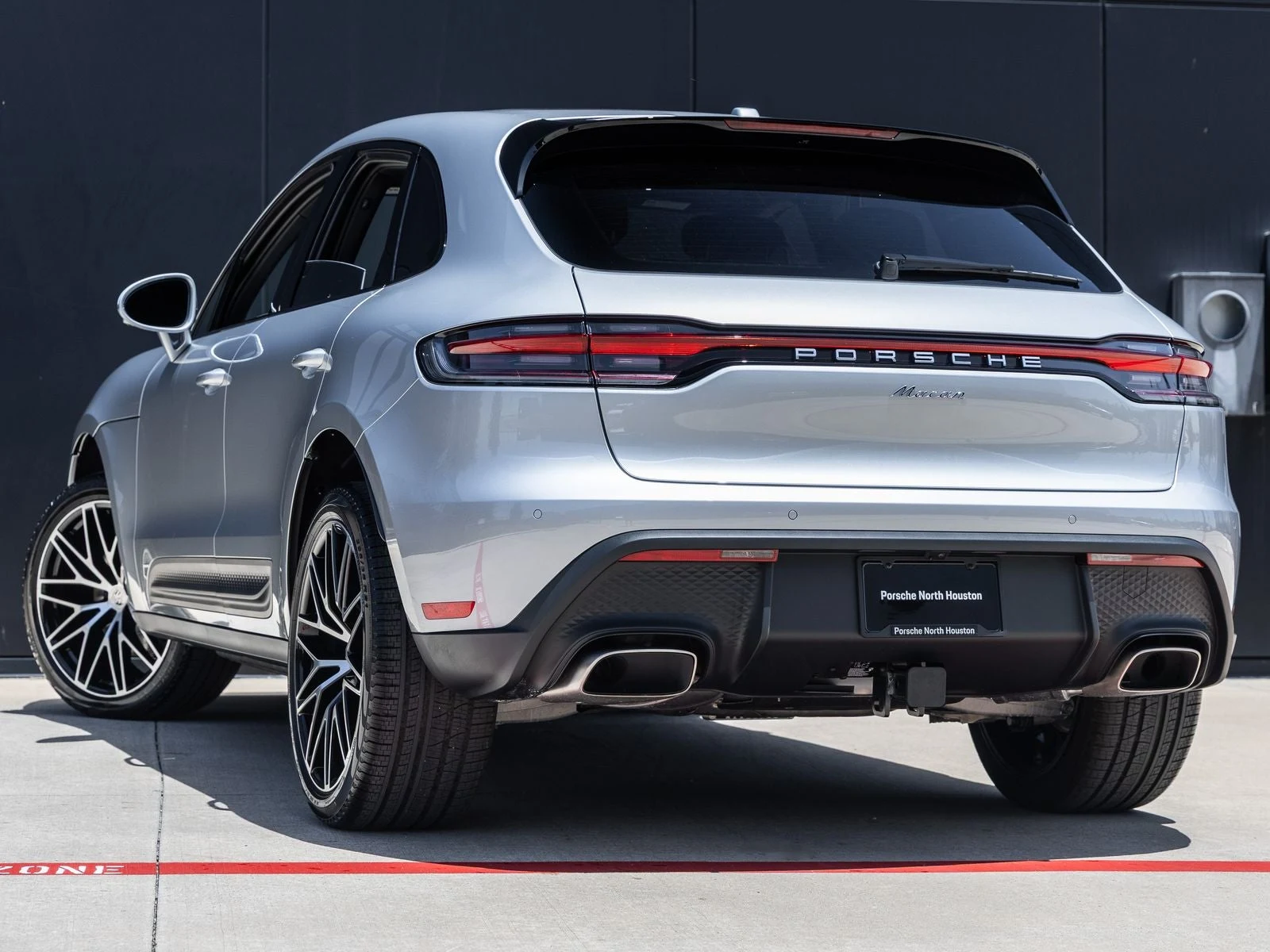 2026 Porsche Macan (95B), 3/20