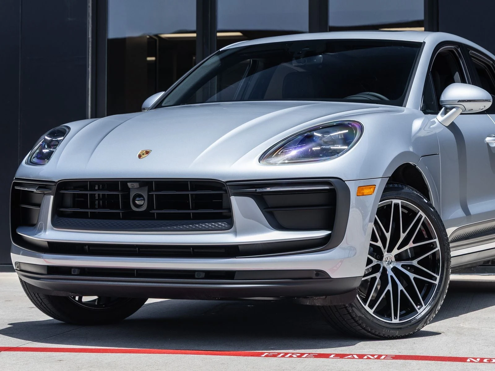 2026 Porsche Macan (95B), 7/20