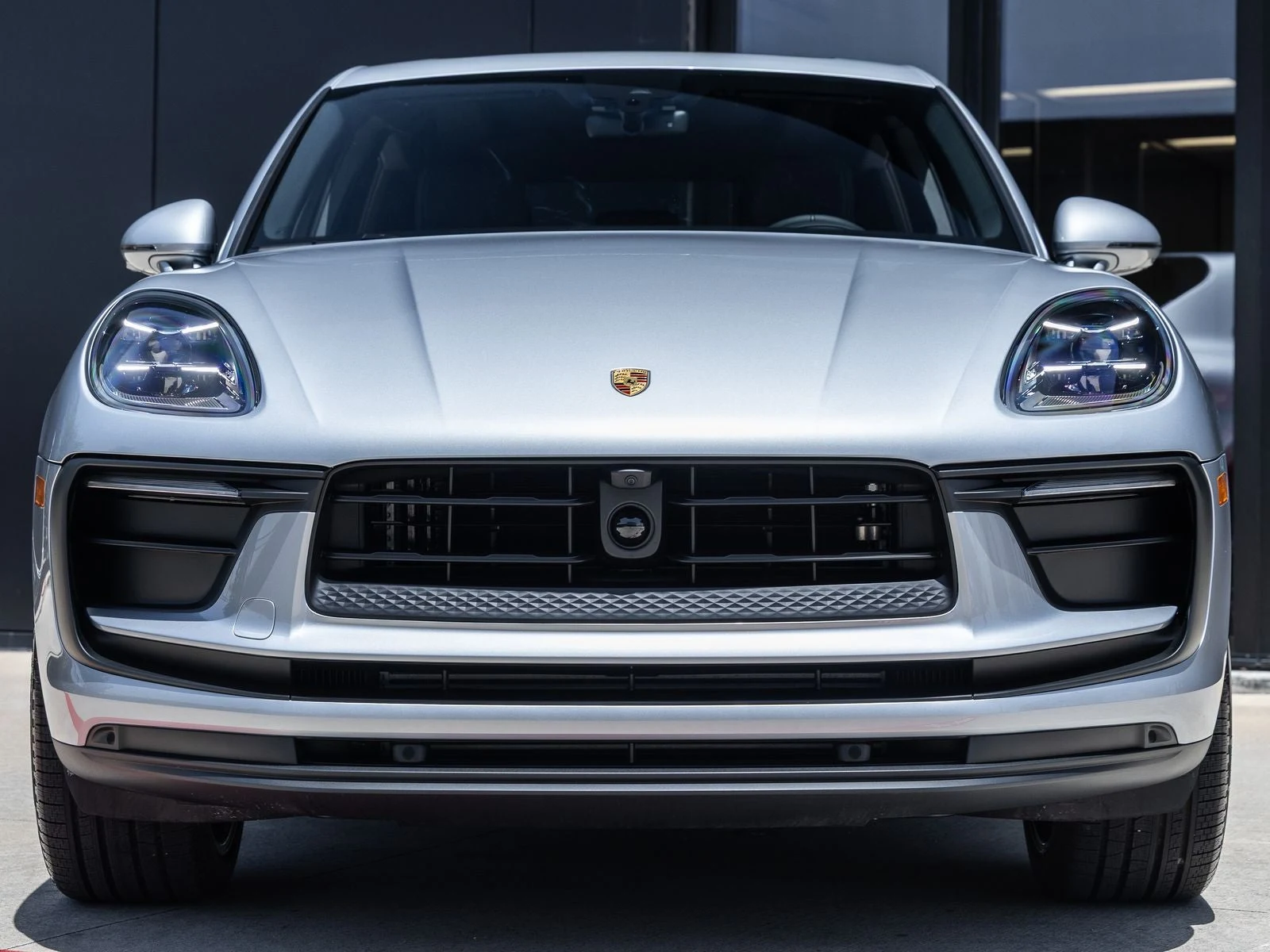 2026 Porsche Macan (95B), 8/20