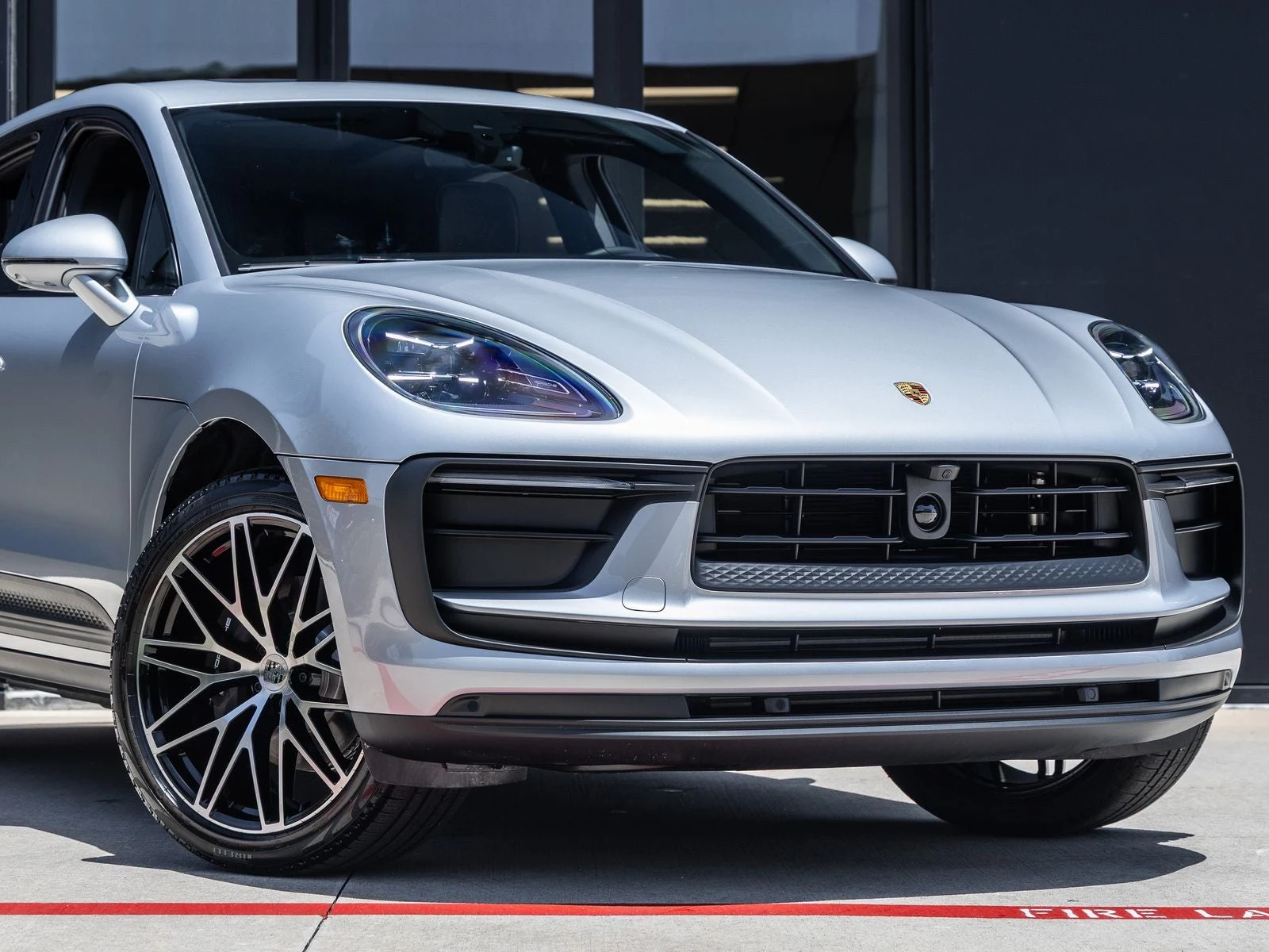 2026 Porsche Macan (95B), 9/20