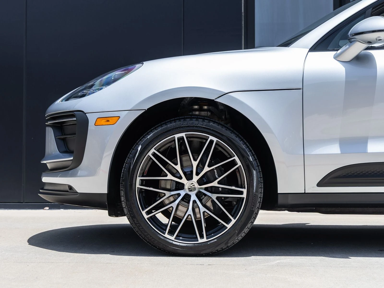 2026 Porsche Macan (95B), 13/20