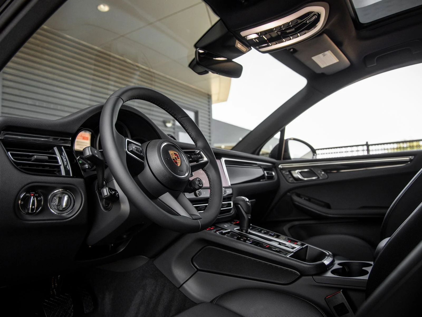 2026 Porsche Macan (95B), 4/20