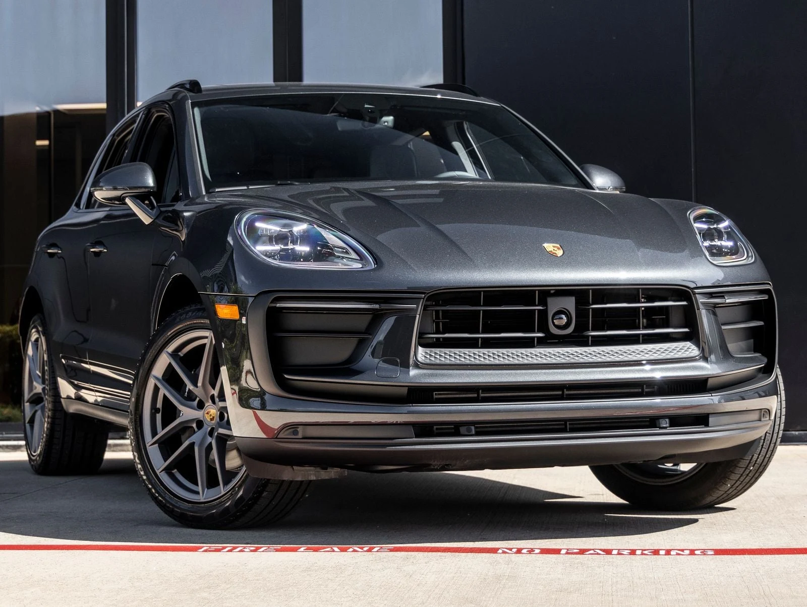 2026 Porsche Macan (95B), 6/20