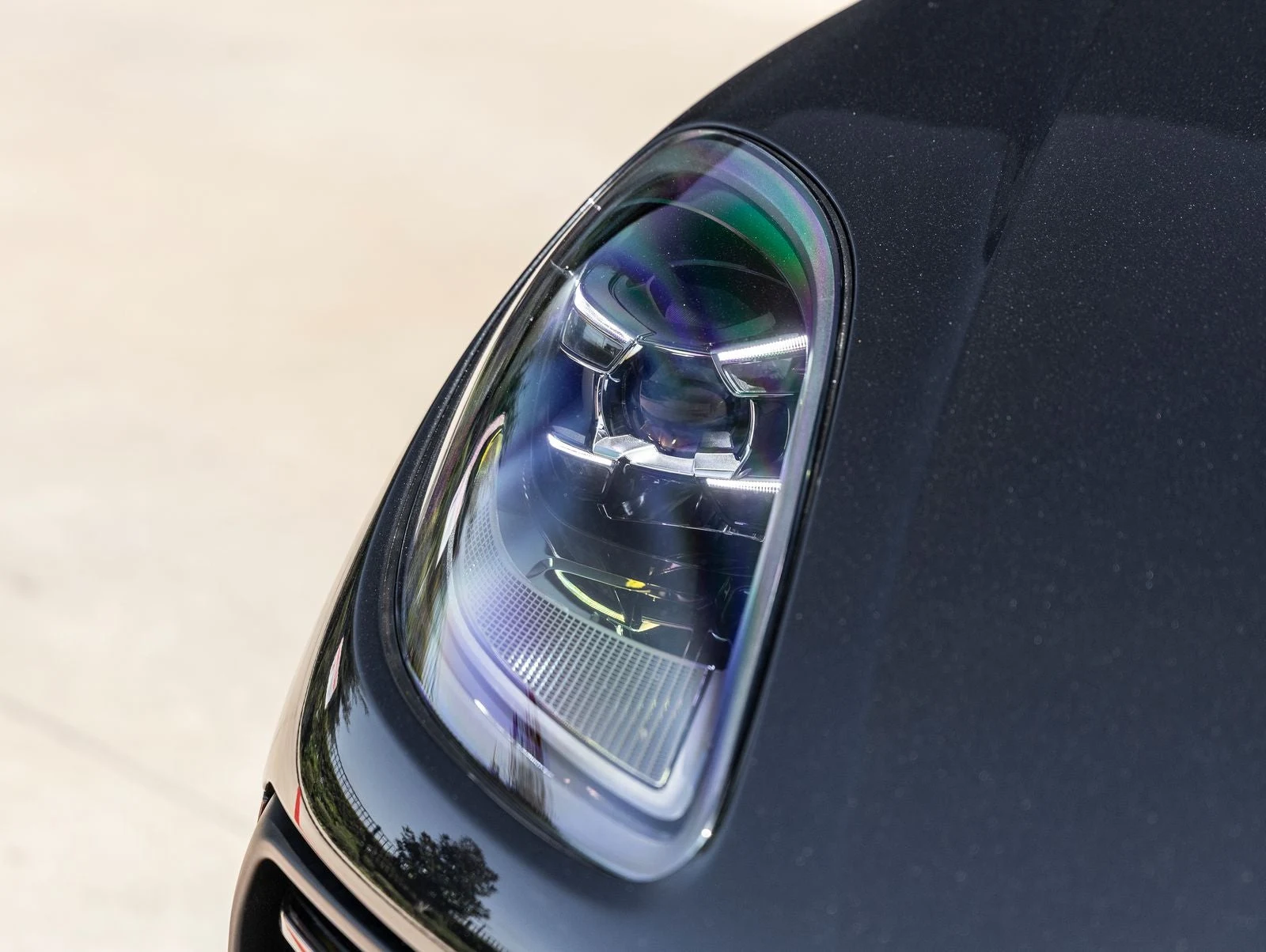 2026 Porsche Macan (95B), 19/20