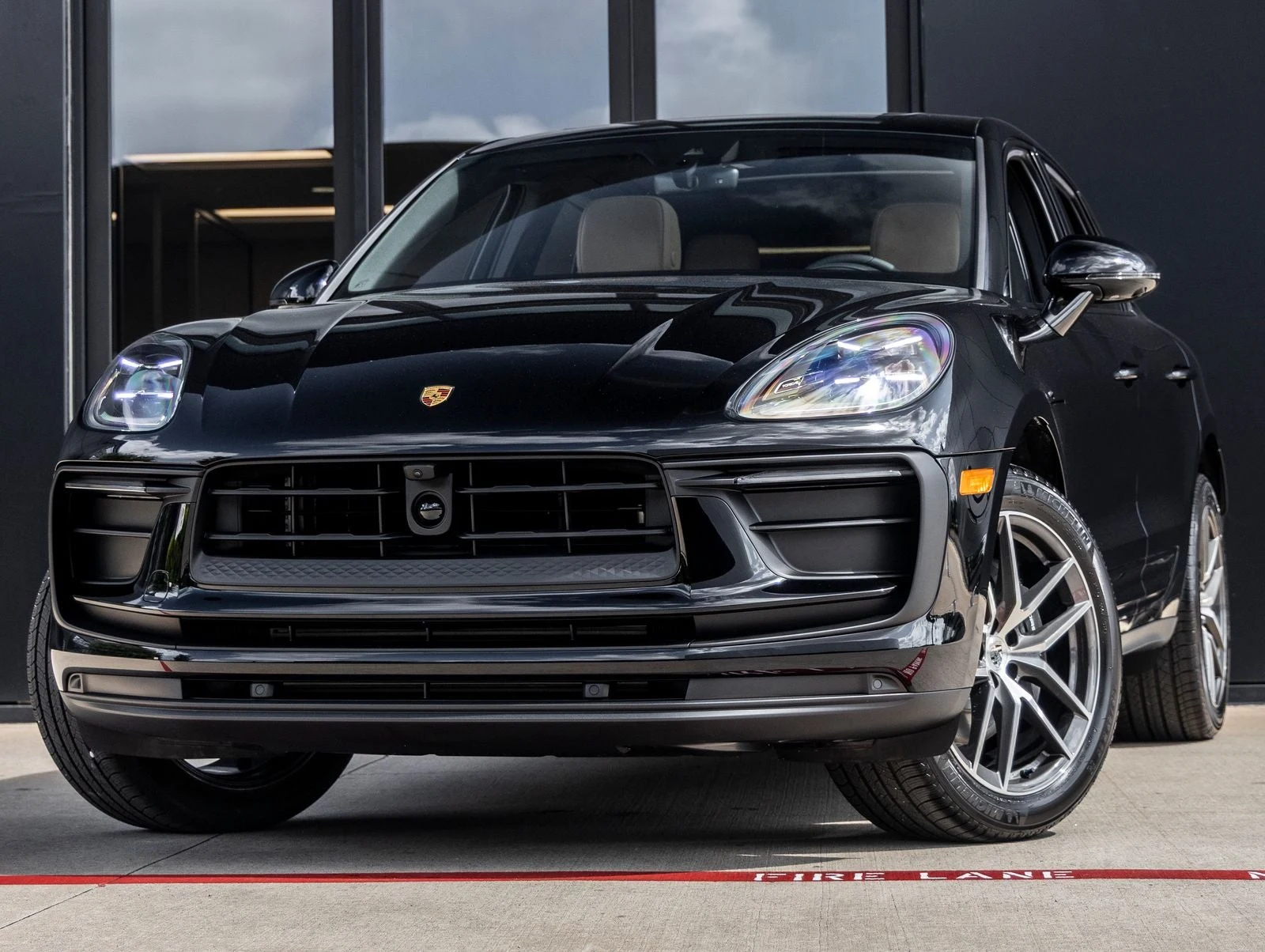 Porsche Macan (95B) · black · Indigo Auto Group