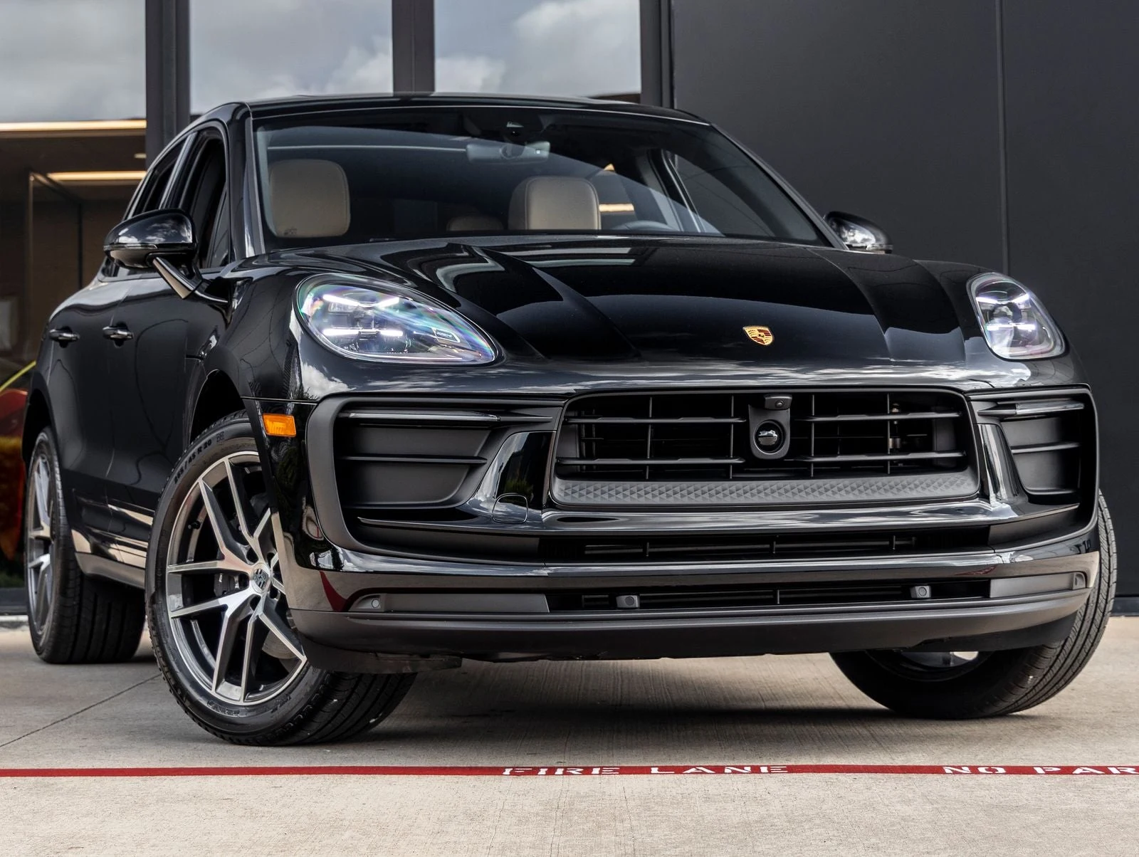 2026 Porsche Macan (95B), 6/20