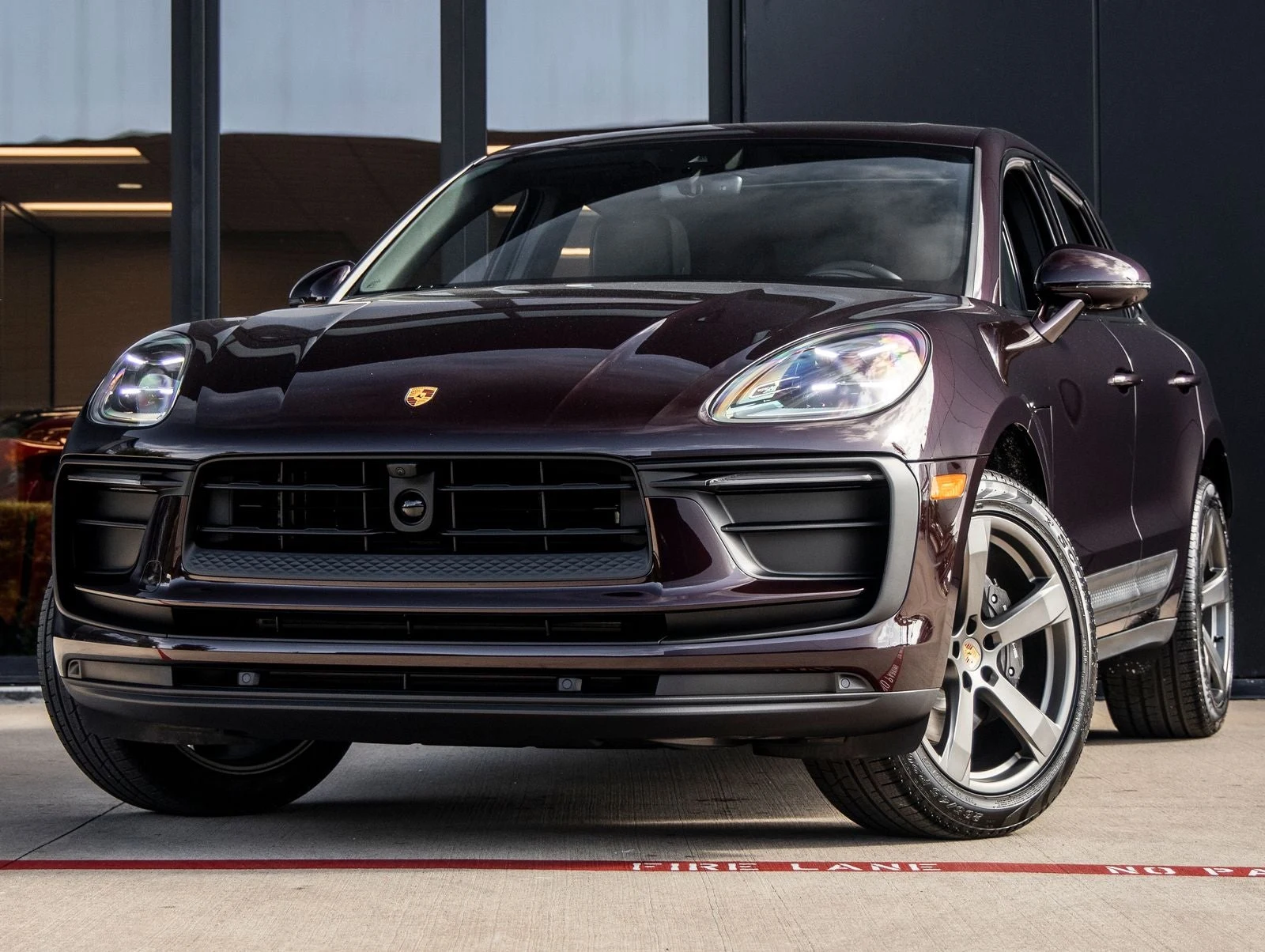 Porsche Macan (95B) · Copper Ruby Metallic · Indigo Auto Group