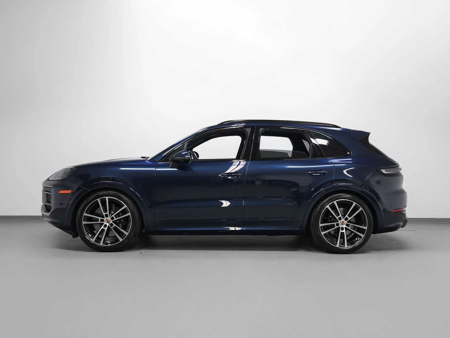 2026 Porsche Cayenne GTS (3rd Generation), 2/20