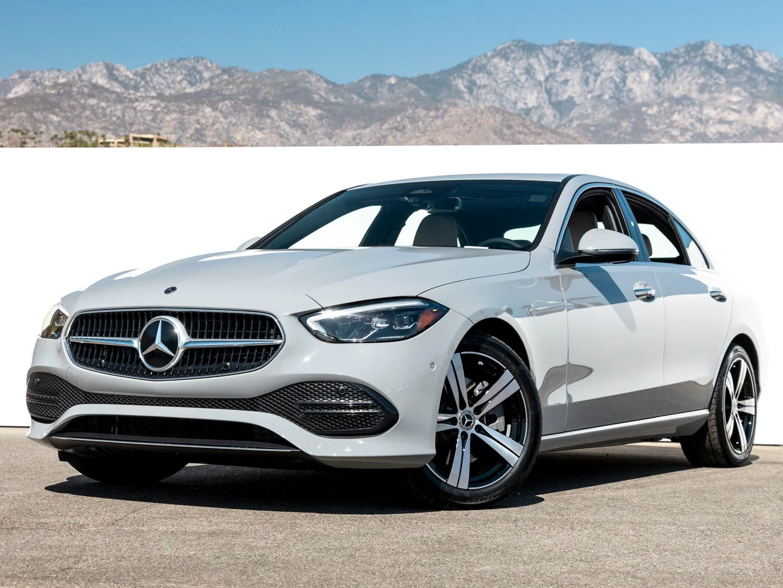 Mercedes-Benz C 300 (W206) · Manufaktur Alpine Grey · Indigo Auto Group