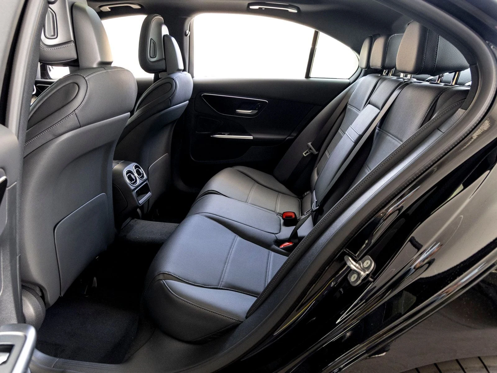 2026 Mercedes-Benz C 300 (W206), 19/20