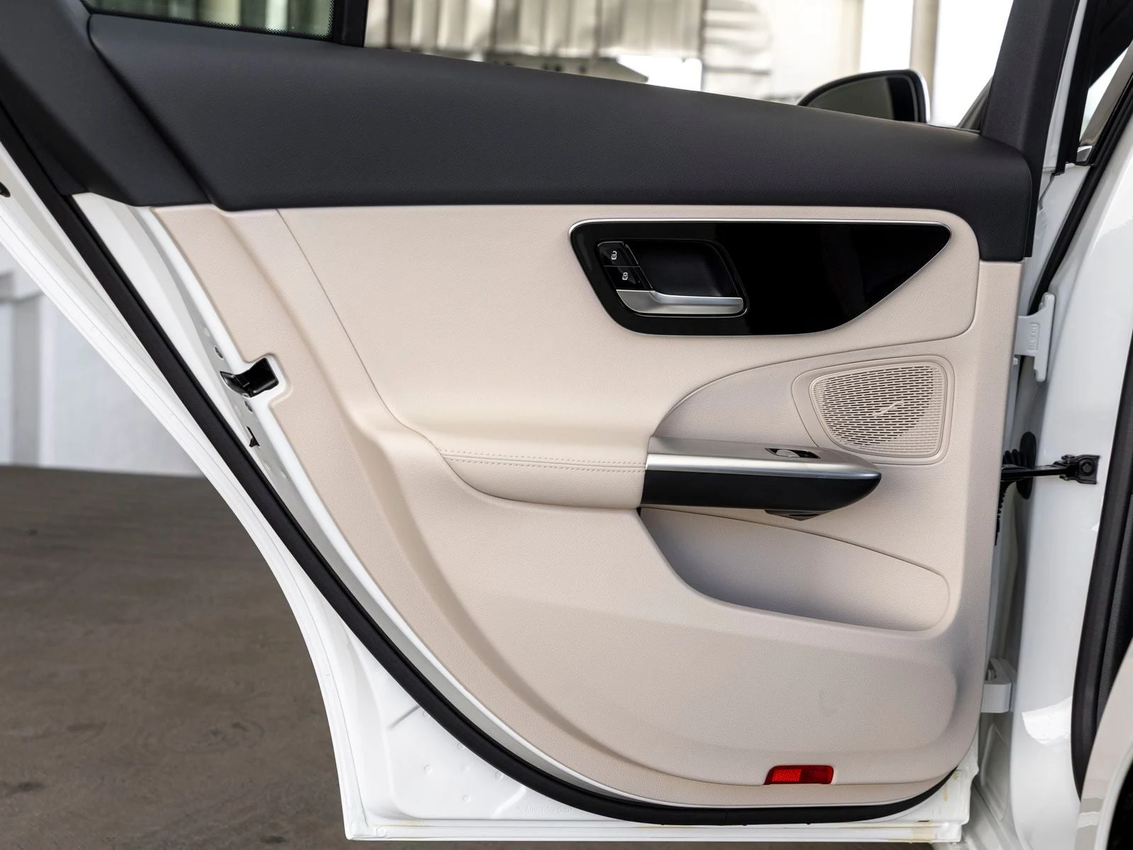 2026 Mercedes-Benz C 300 4MATIC (W206), 18/20