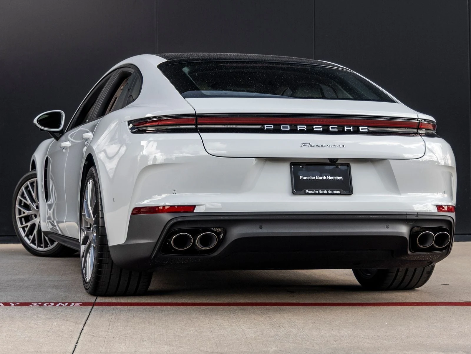 2026 Porsche Panamera (976), 3/20