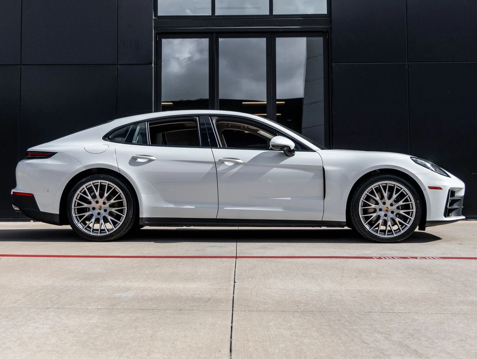 2026 Porsche Panamera (976), 12/20