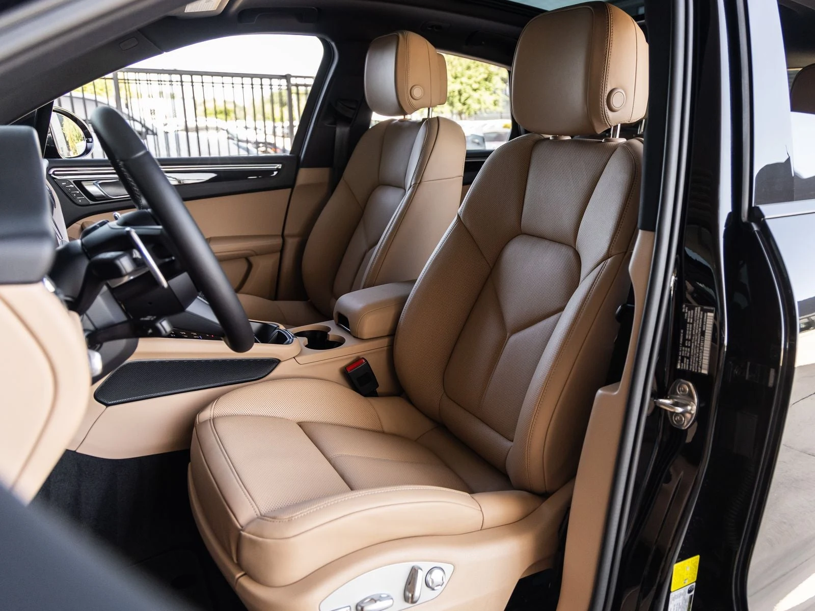 2026 Porsche Macan (95B), 5/20