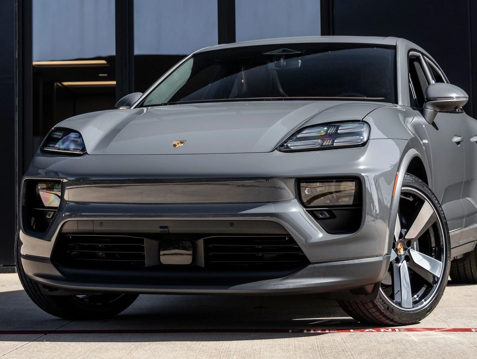 2026 Porsche Macan Electric (XAB), 7/20
