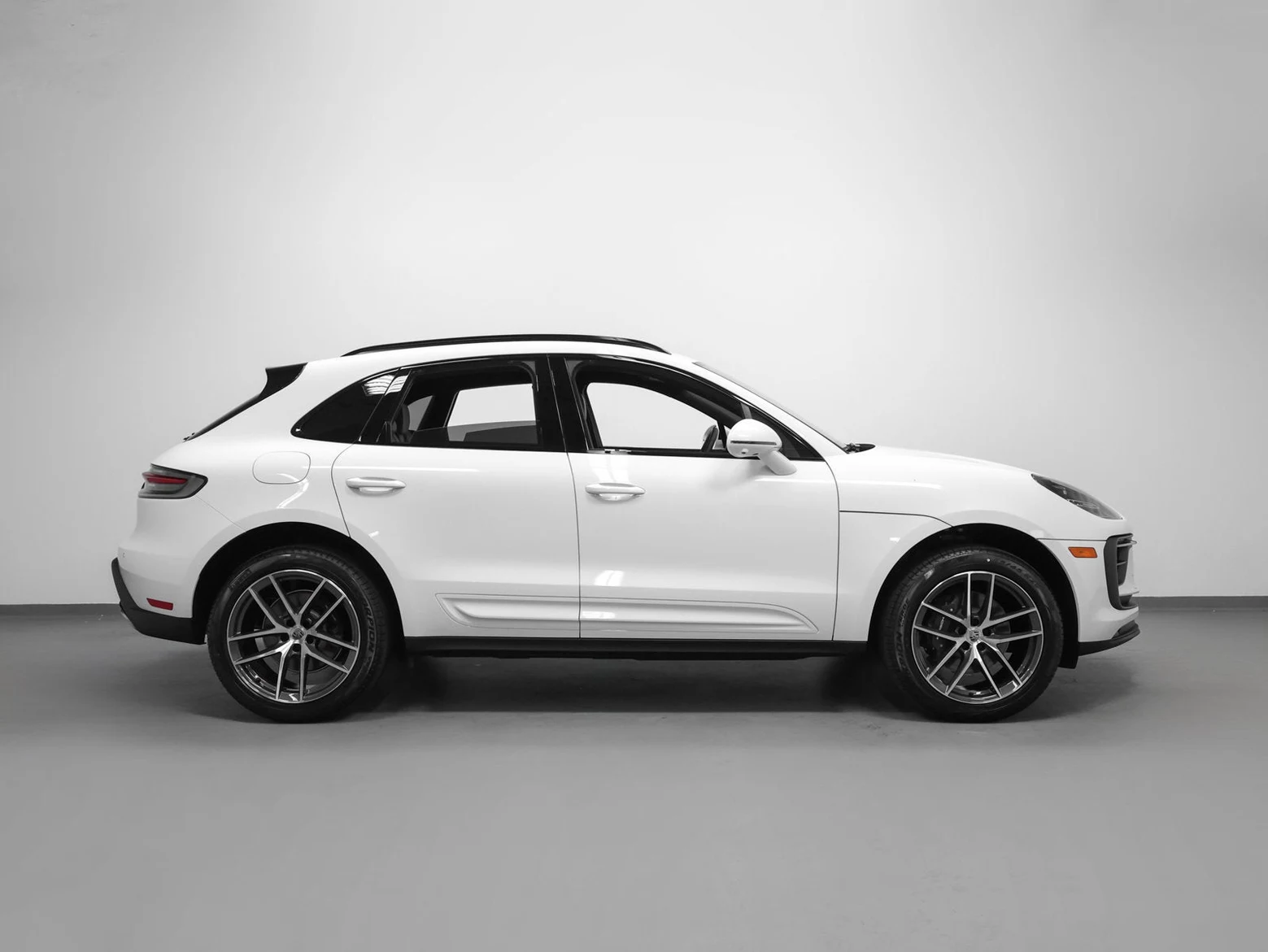 2026 Porsche Macan (95B), 12/20