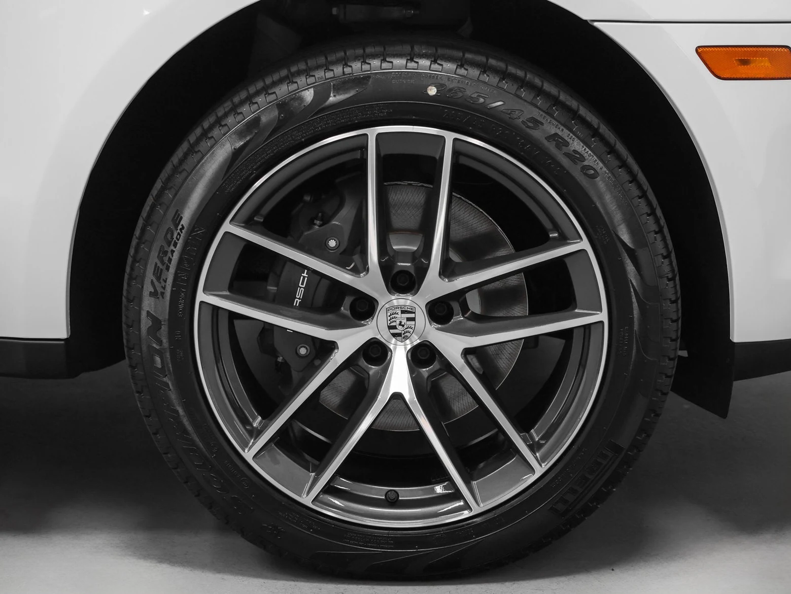 2026 Porsche Macan (95B), 15/20