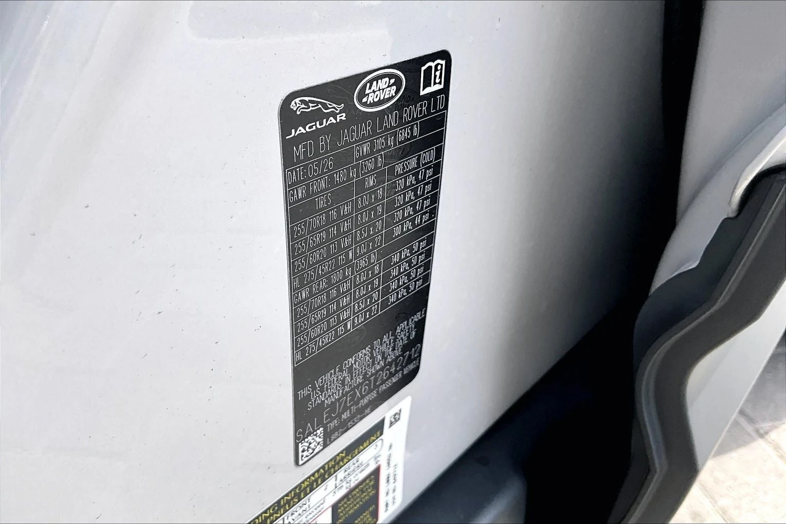 2026 Land Rover Defender 110 S (L663), 12/13