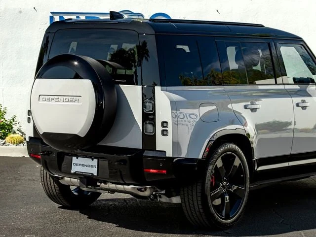2026 Land Rover Defender 110 X (L663), 7/20