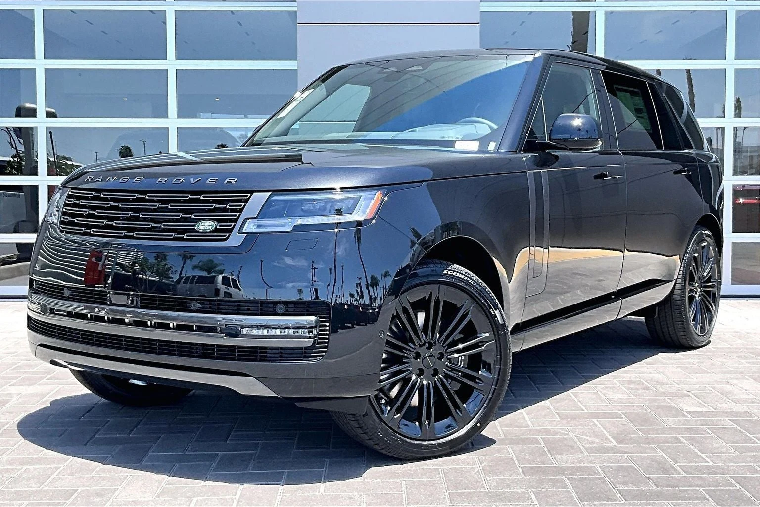 Land Rover Range Rover SE LWB (L460) · Santorini Black · Indigo Auto Group