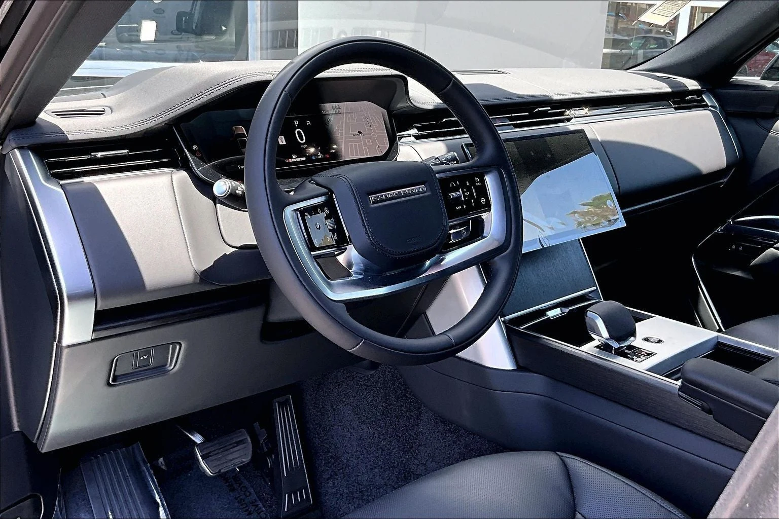 2026 Land Rover Range Rover SE LWB (L460), 6/14