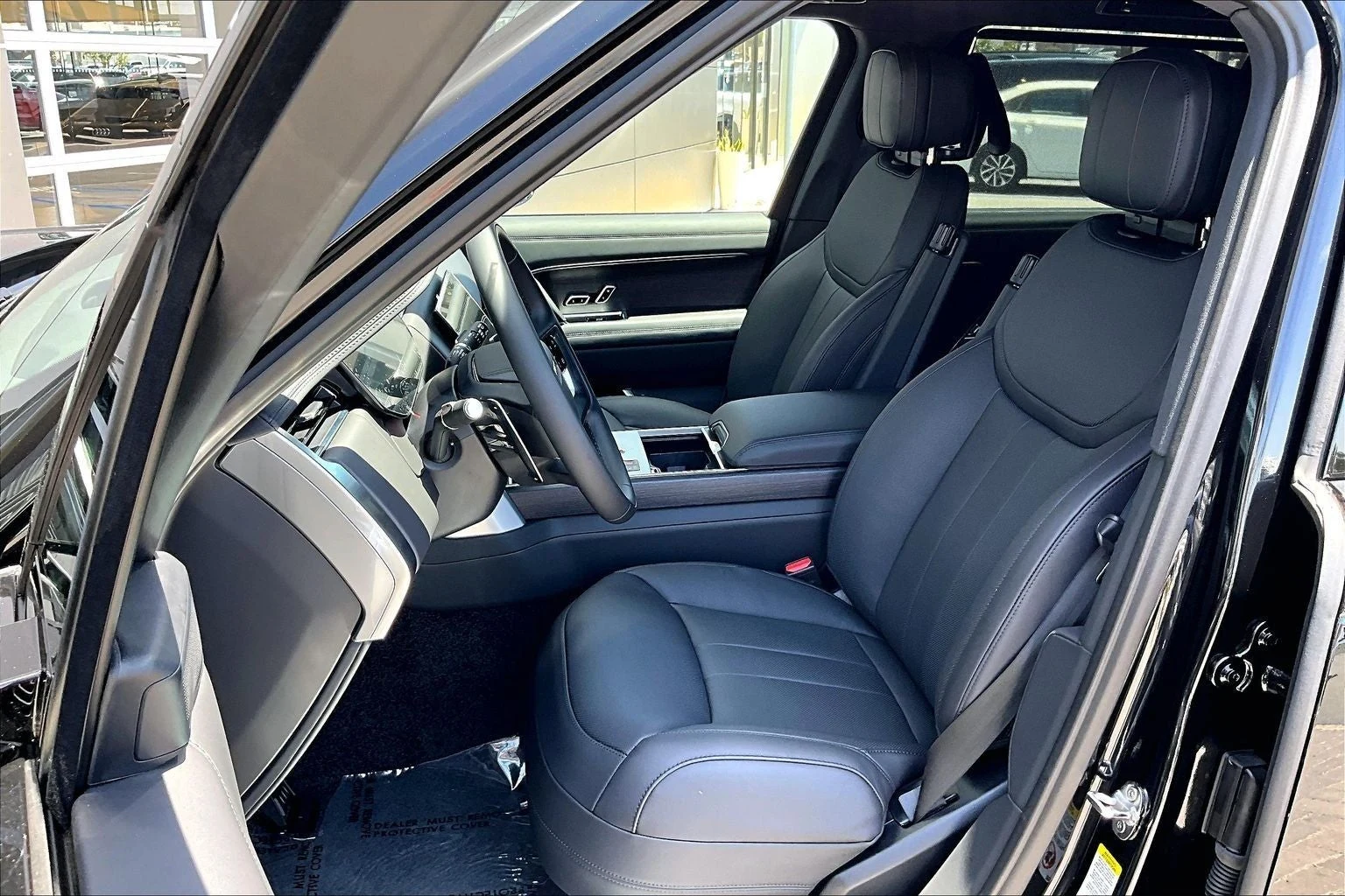 2026 Land Rover Range Rover SE LWB (L460), 9/14