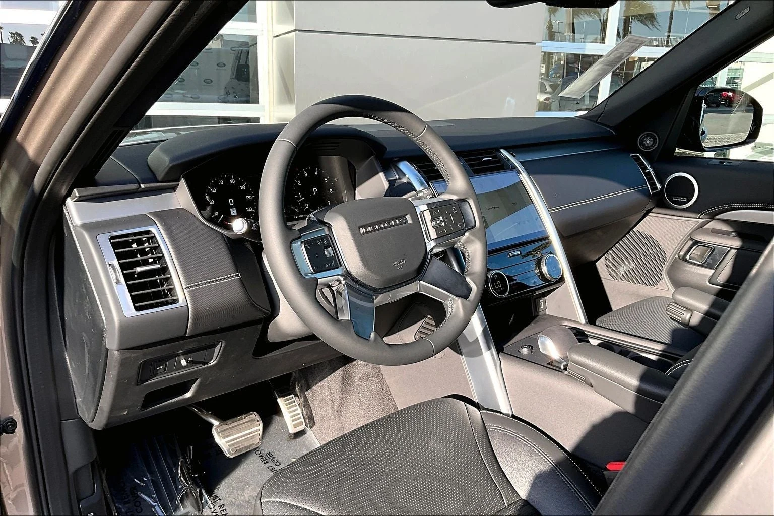 2026 Land Rover Discovery Dynamic SE (L462), 6/15