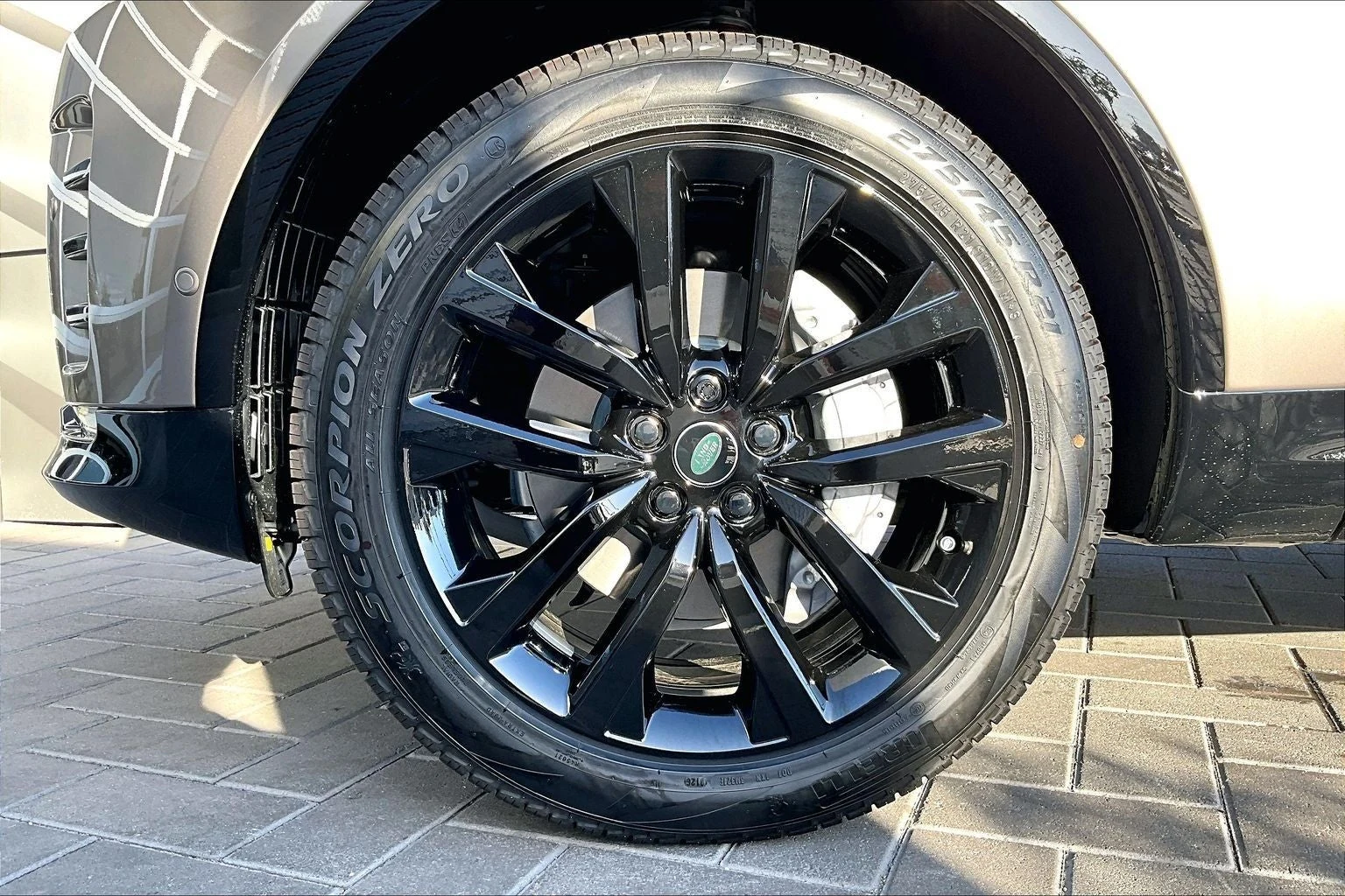 2026 Land Rover Discovery Dynamic SE (L462), 13/15