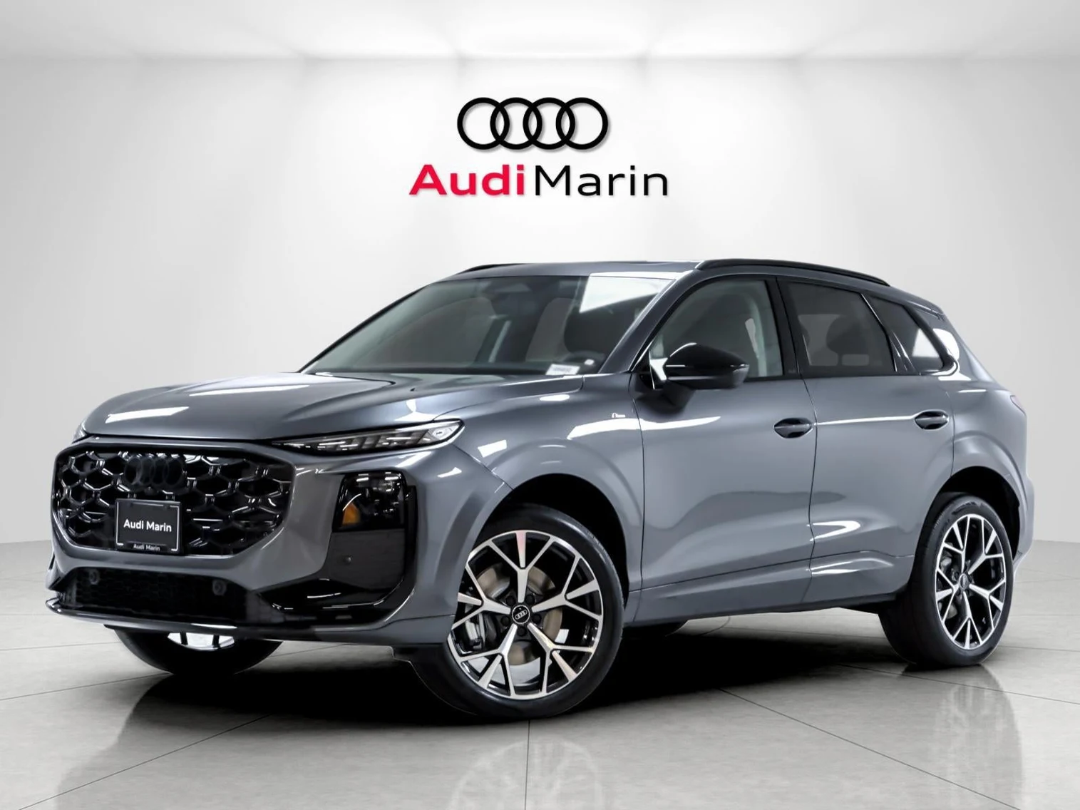 Audi Q3 S line (FJ) · Daytona Gray Pearl Effect · Indigo Auto Group