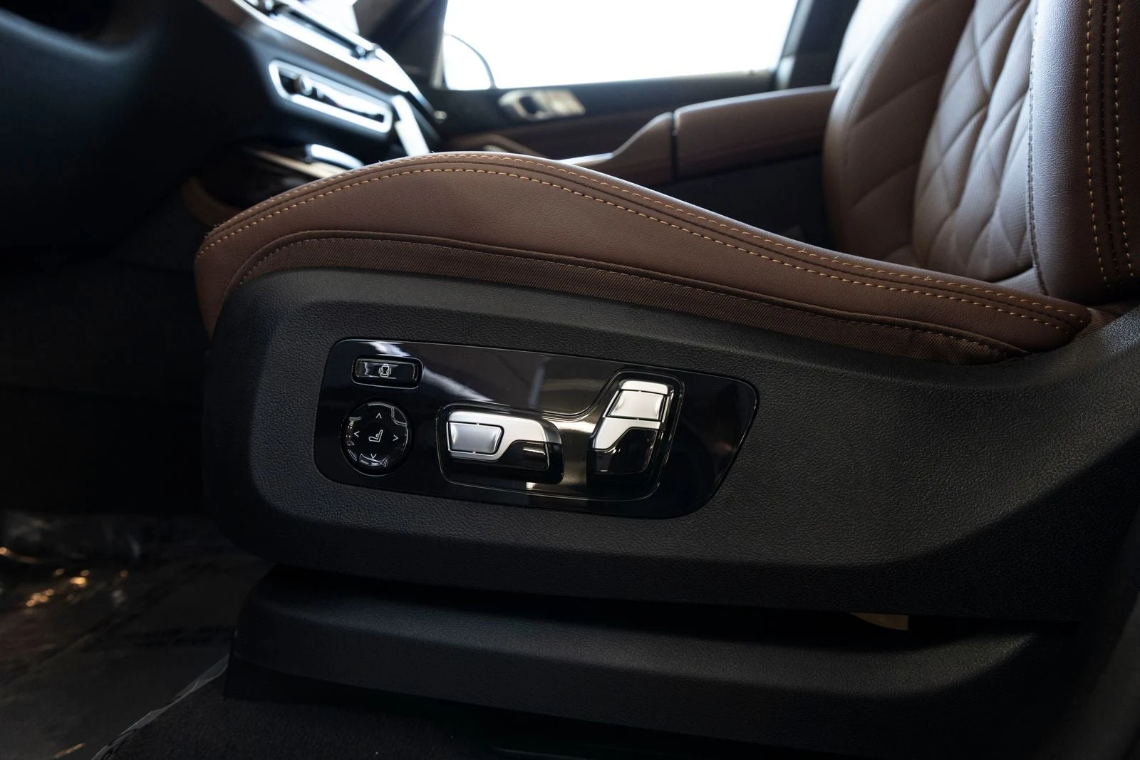 2027 BMW X7 xDrive40i (G07), 15/20