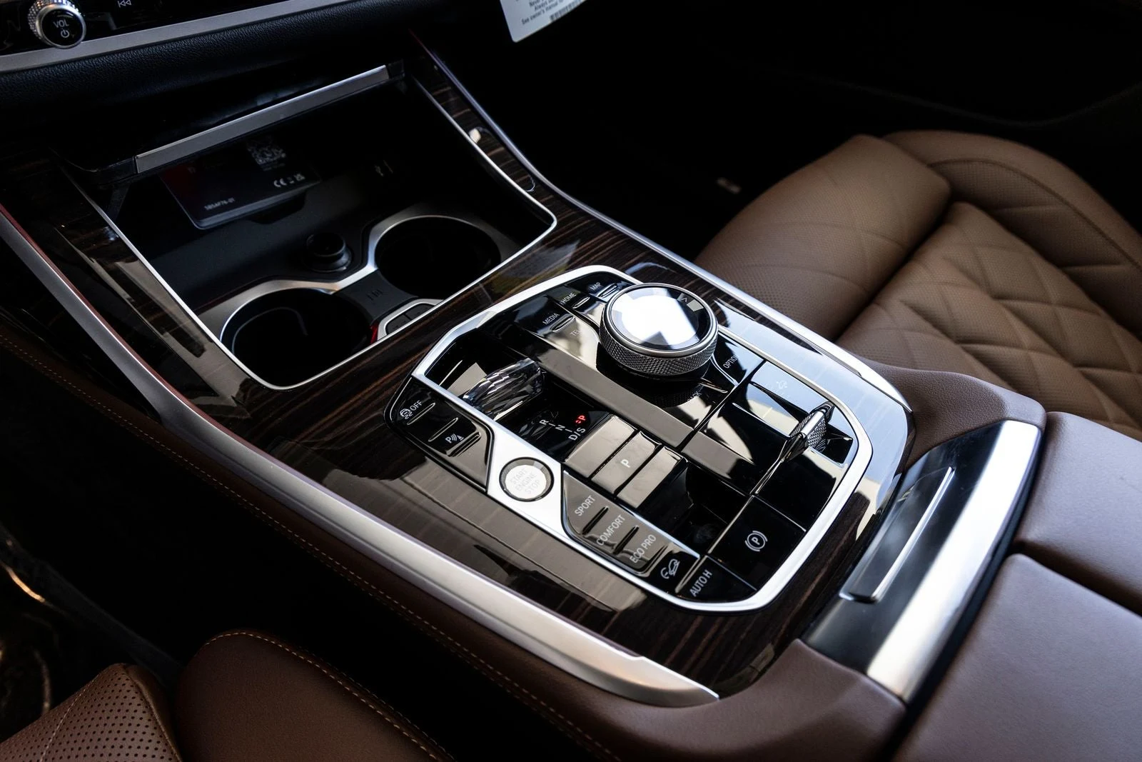 2027 BMW X7 xDrive40i (G07), 18/20