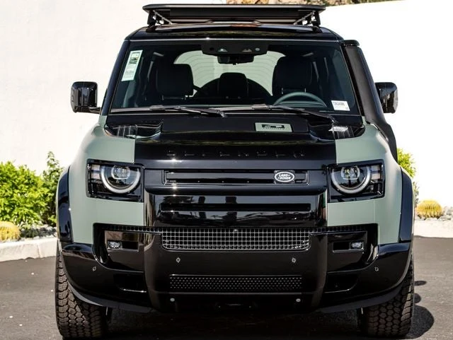 2026 Land Rover Defender 110 Trophy Edition Keswick (L663), 3/20