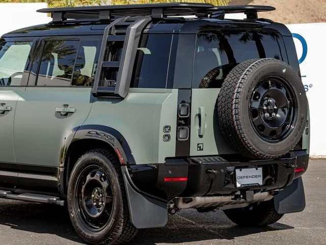 2026 Land Rover Defender 110 Trophy Edition Keswick (L663), 7/20