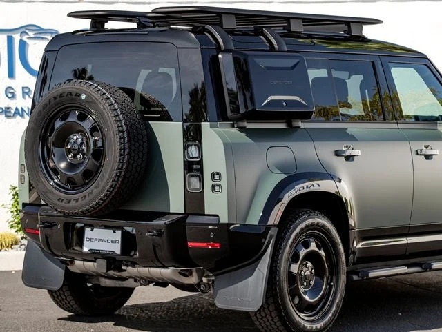 2026 Land Rover Defender 110 Trophy Edition Keswick (L663), 10/20