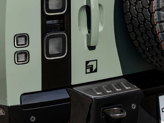 2026 Land Rover Defender 110 Trophy Edition Keswick (L663), 11/20