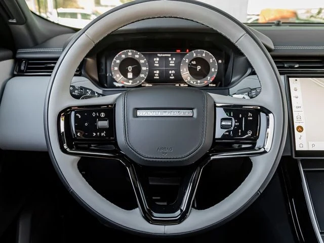 2026 Land Rover Range Rover Velar Belgravia Edition Satin (L560), 18/20