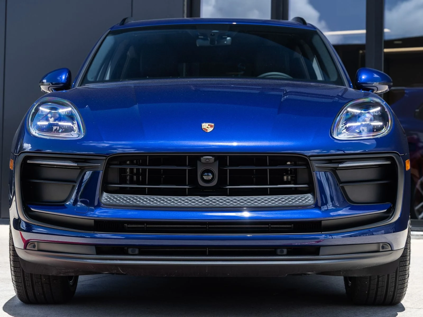 2026 Porsche Macan (95B), 8/20