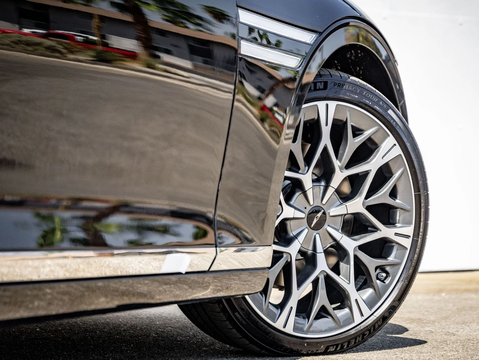 2026 Genesis G90 3.5T e-SC (RS4), 16/20