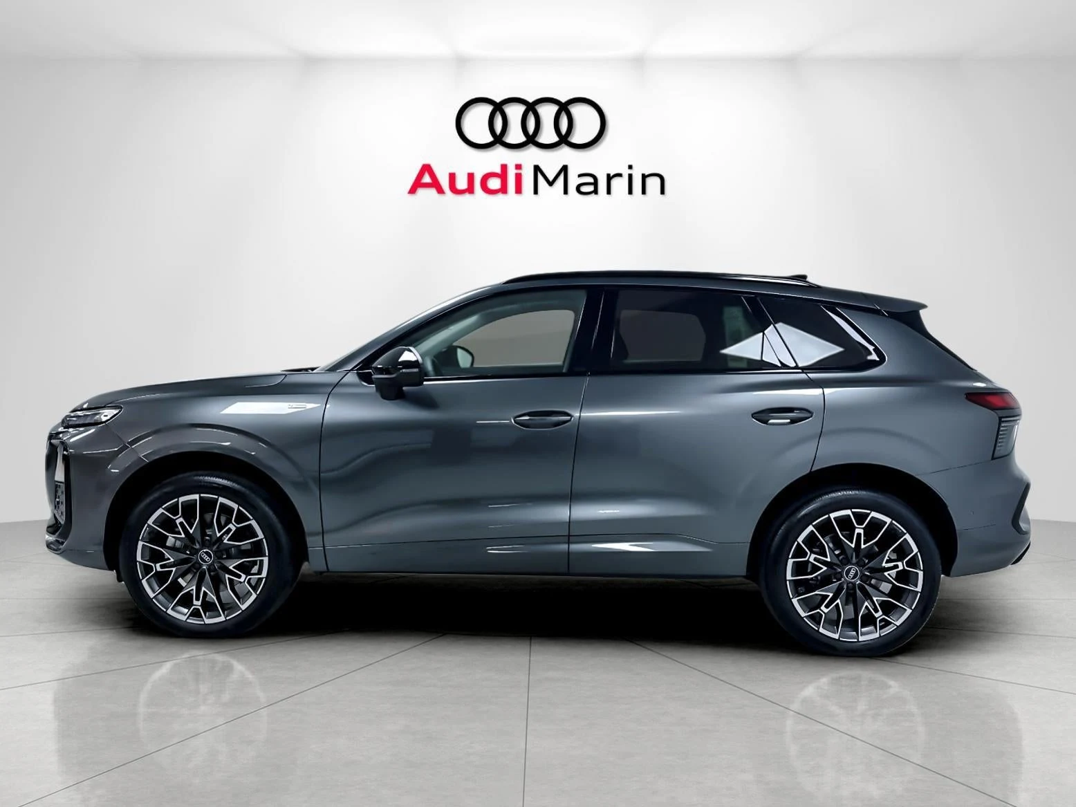 2026 Audi Q3 S line (FJ), 2/20