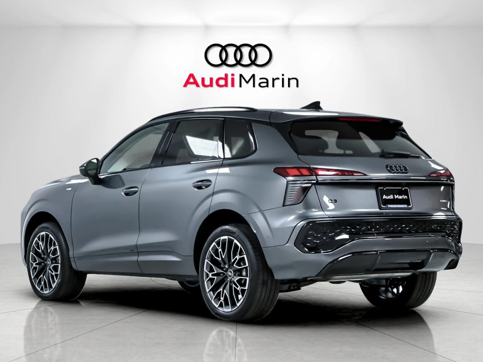2026 Audi Q3 S line (FJ), 3/20
