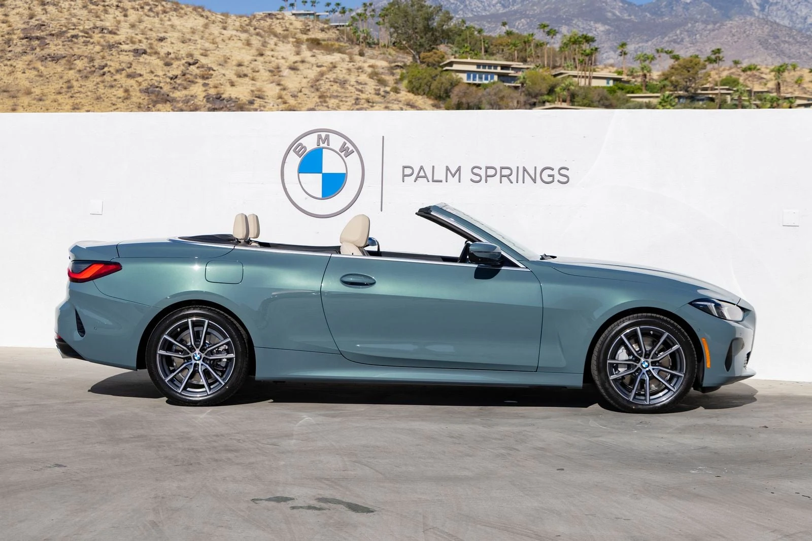 2027 BMW 430i Convertible (G23), 6/20