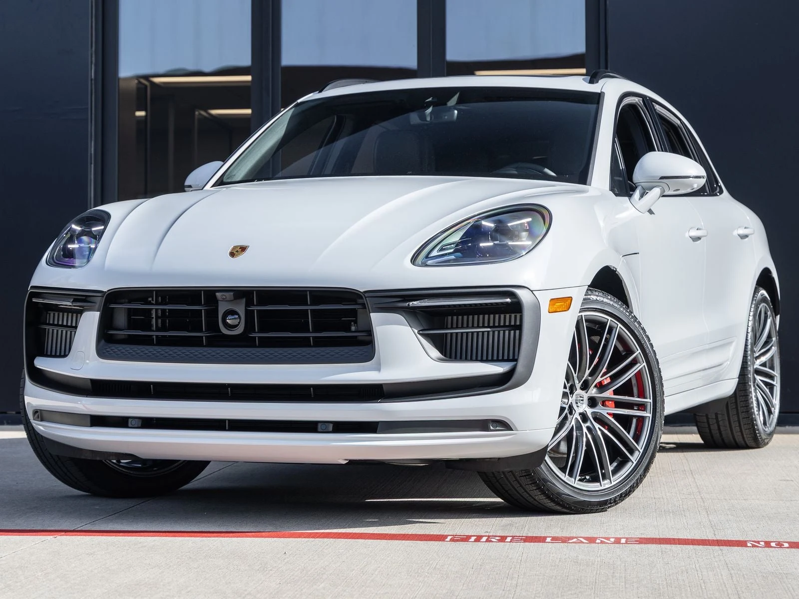 Porsche Macan S (95B) · Carrara White Metallic · Indigo Auto Group