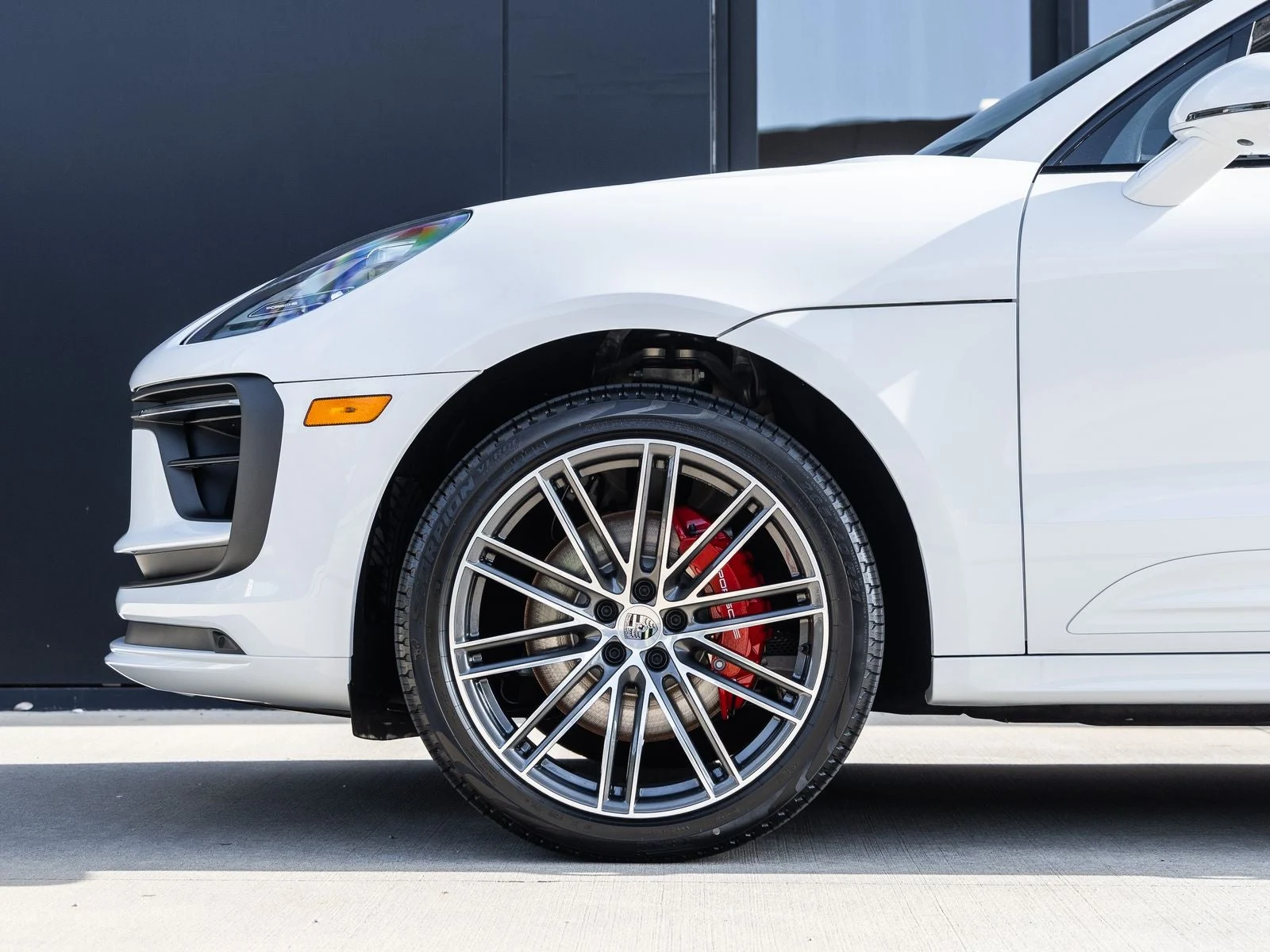 2026 Porsche Macan S (95B), 13/20