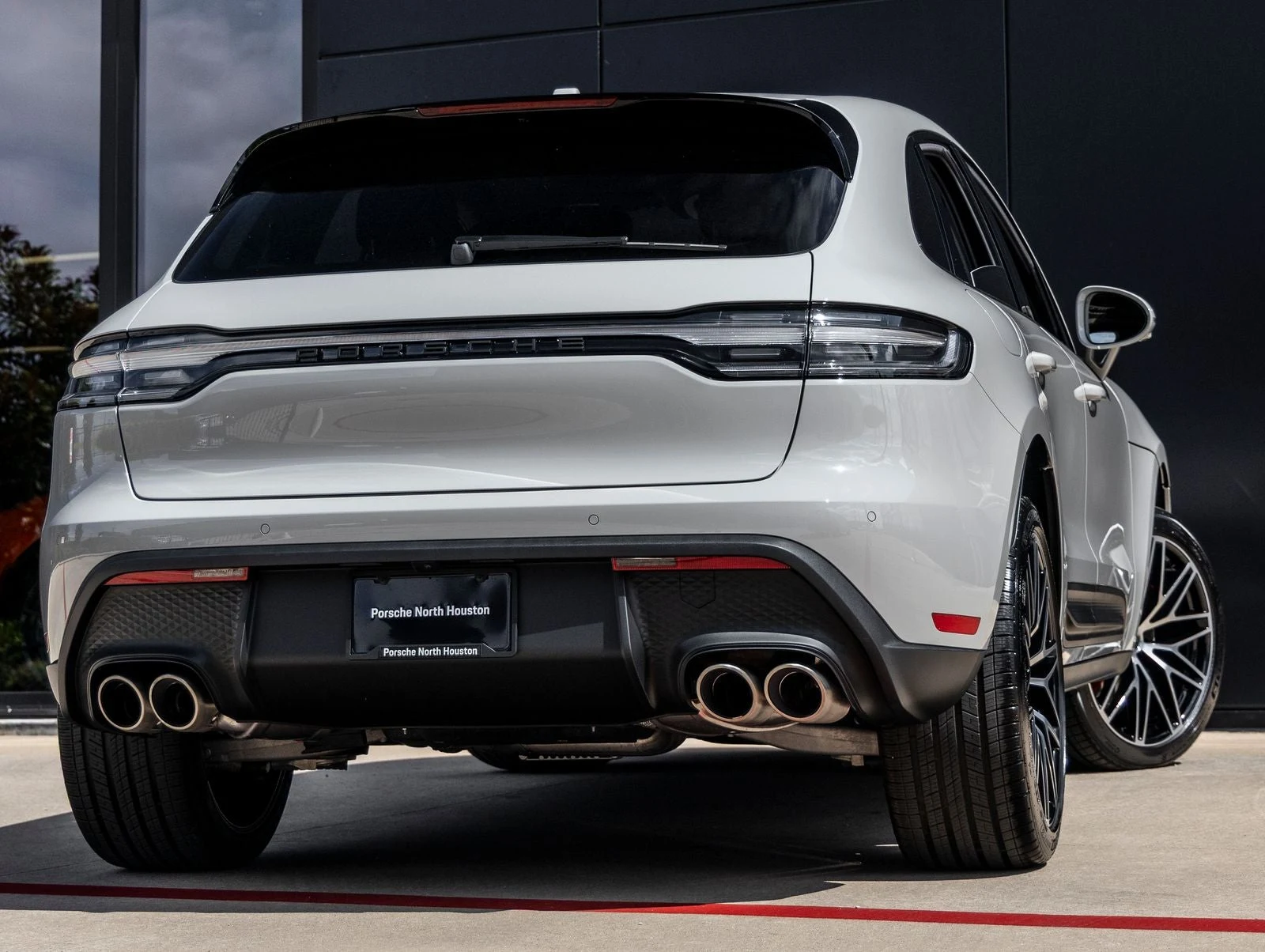 2026 Porsche Macan S (95B), 11/20
