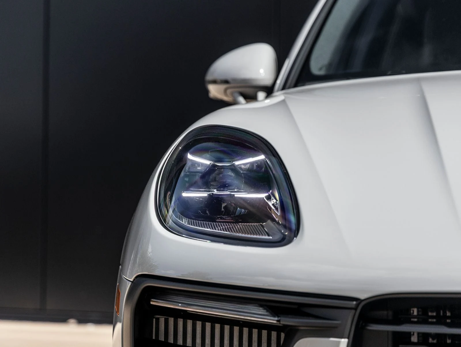 2026 Porsche Macan S (95B), 18/20